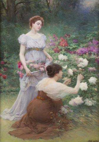 Zwei junge Frauen im Rosengarten